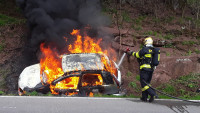 hasiči auto FuPLgxsX0AEUvSV